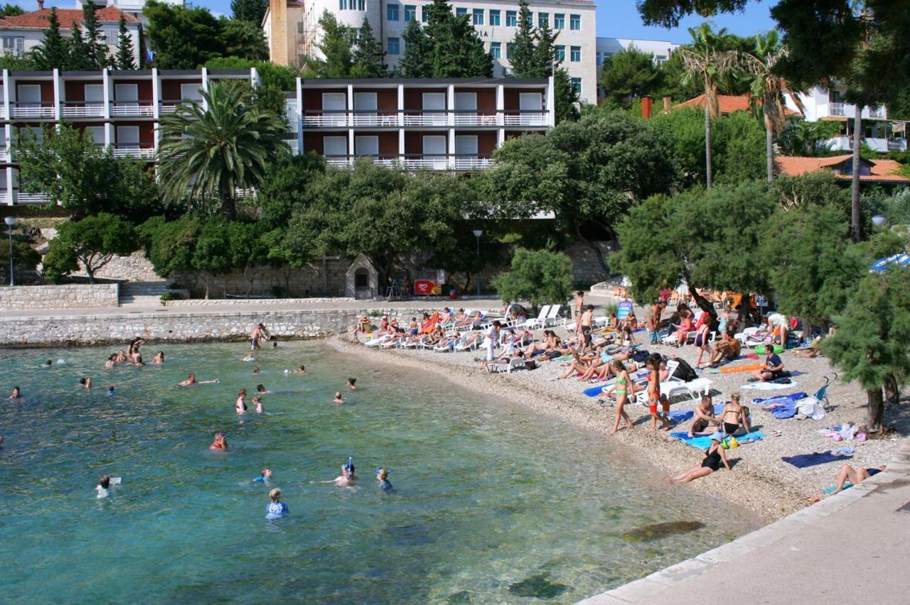 Triple Hvar 141a 3*